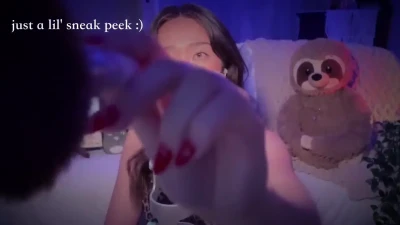 Sleepy Sab ASMR - Wet Mouth Sounds (Hand Movements, Face Brushing, Feathers, Paper Towel Roll)