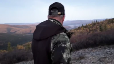 L'Homme Panache  VIP - En route pour le grizzly!