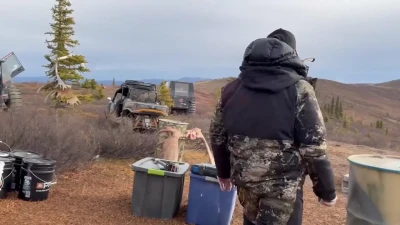 L'Homme Panache  VIP - On récupère la fourrure du loup!