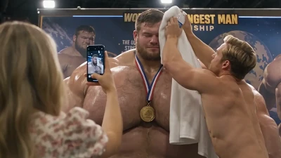 TheBiggerTheBetter79 - She Caught Him With an 800lbs Giant Bodybuilder