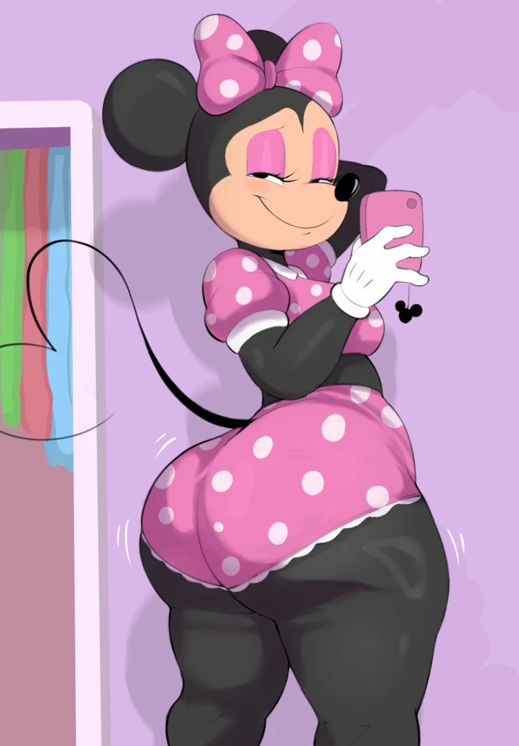 usnarbit - Minnie Mouse has gained a little weight, hasn't she