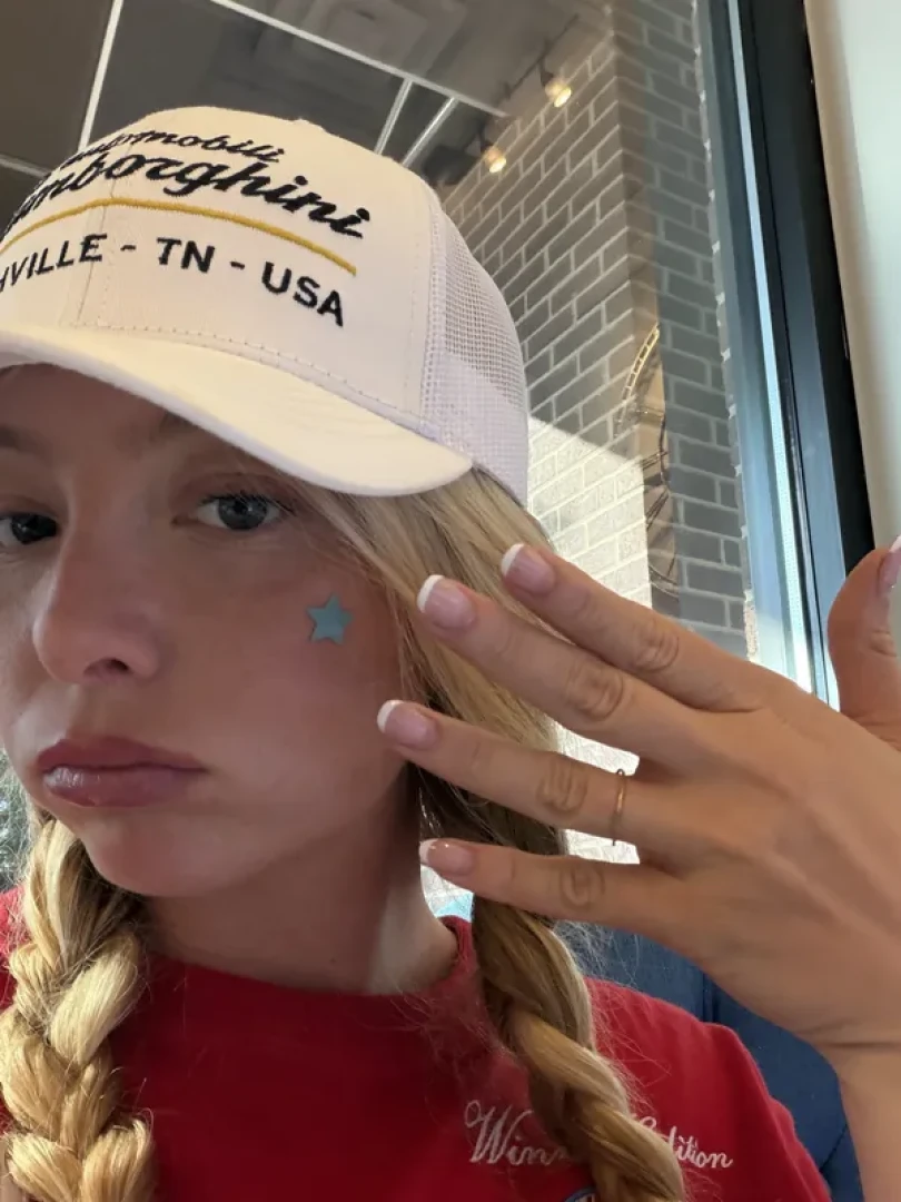 Kennedy Taylor - out w/ the old (in w/ the new nails) 