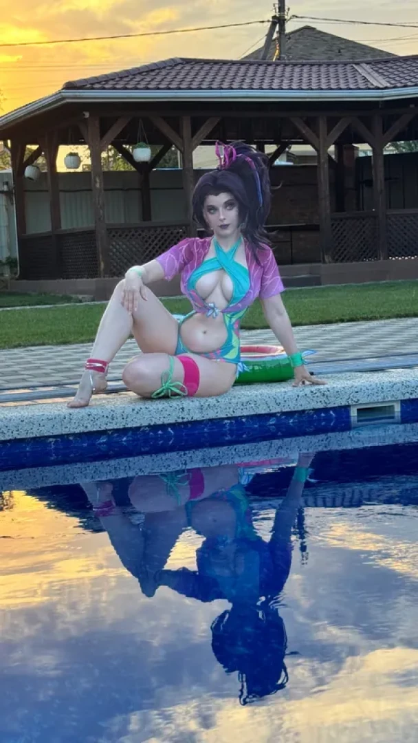 Mayweda Cosplay - Do you like the summer skins in Marvel Rivals?
