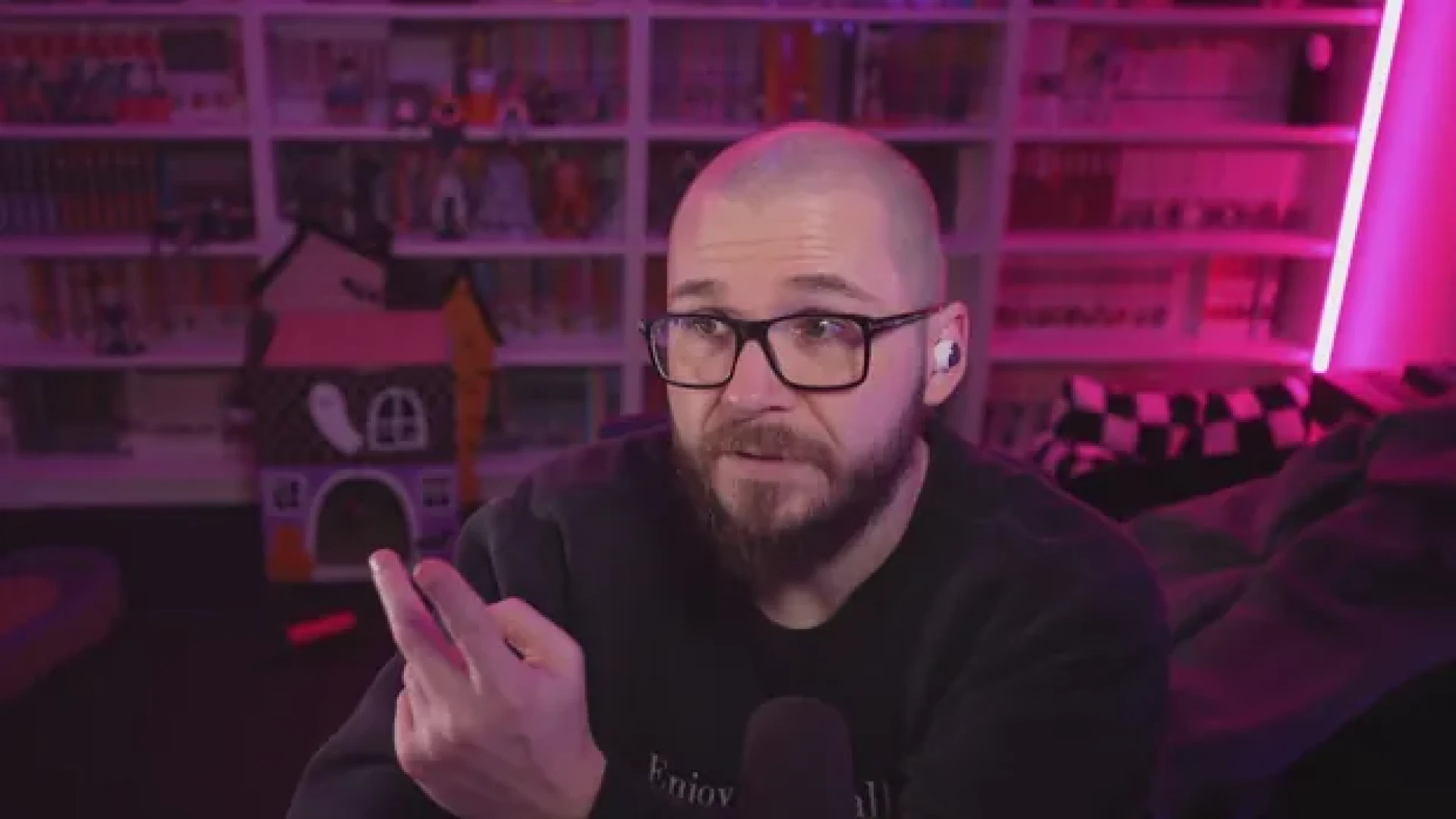 FreshestAnime - Cyberpunk: Edgerunners S2 Ep. 6 Reaction [FULL] — page 1