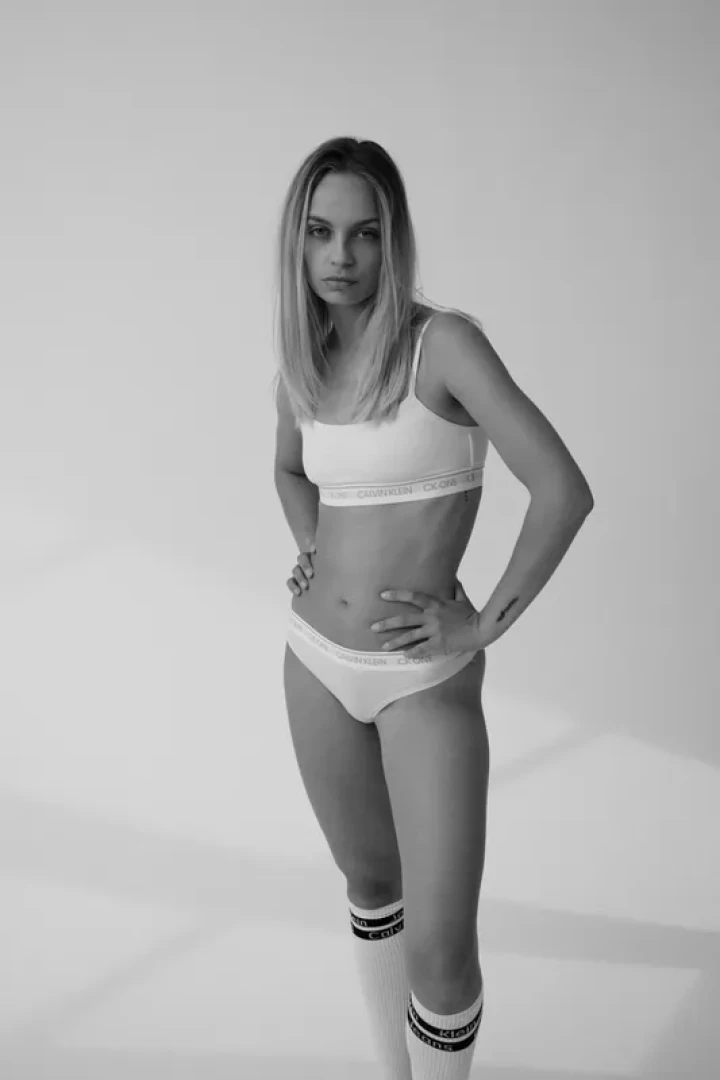 alexispaoleschi - New series with Loriane!
